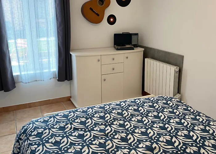 Maison Calme Et Confortable Hébergement de vacances *